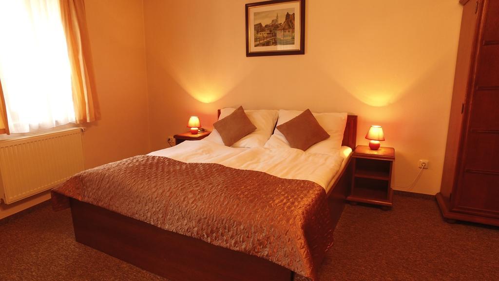 Český Krumlov Hotel Barbora מראה חיצוני תמונה